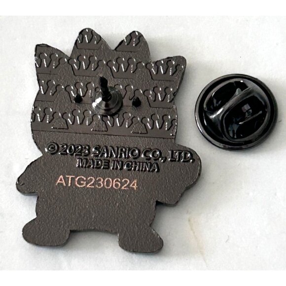 Loungefly Sugar Skull Sanrio Badtz-Maru Dia De Los Muertos Enamel Pin 2023 - Picture 3 of 3